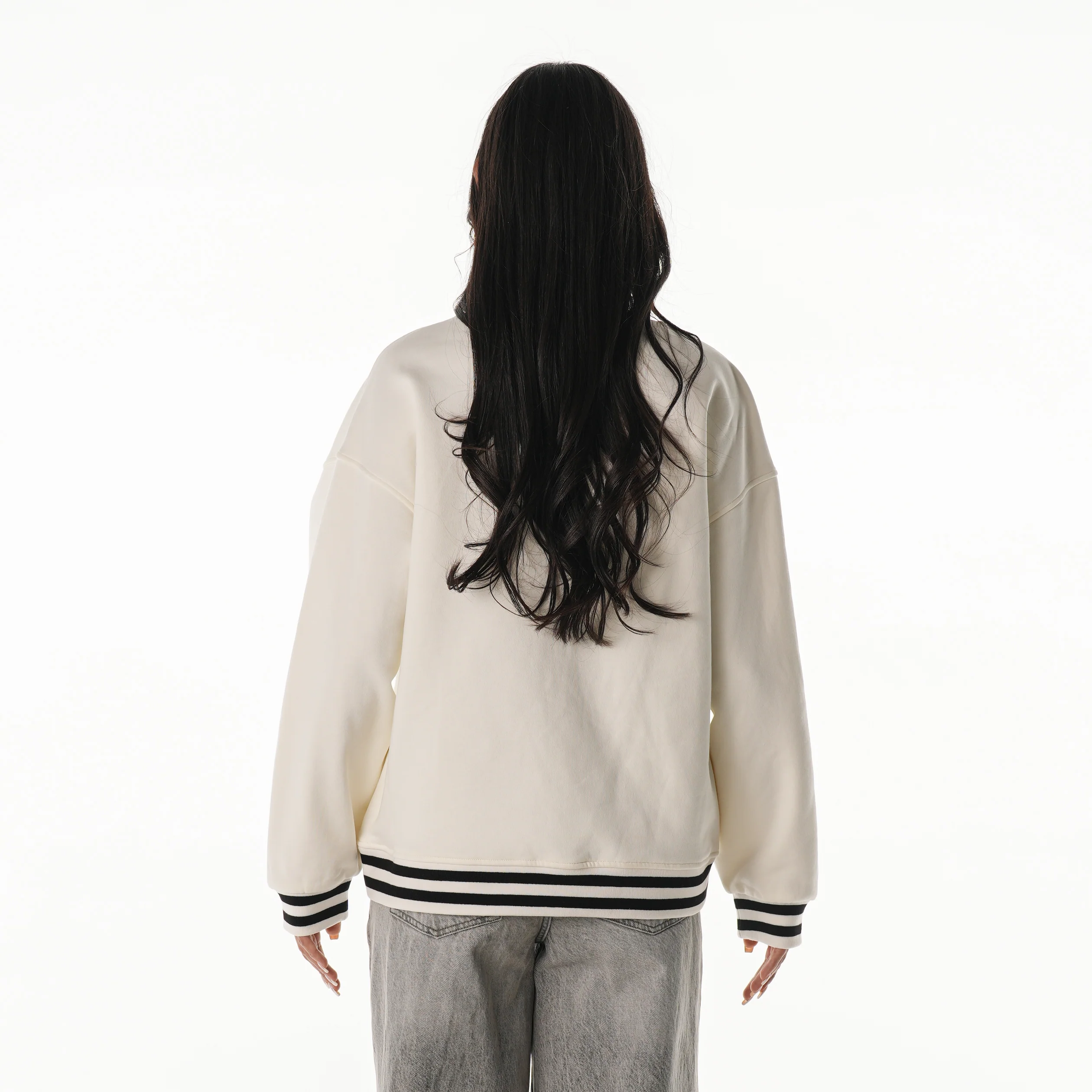 Las Vegas Raiders Women's Oversized Vintage Crew Fleece – Vintage White - Image 2