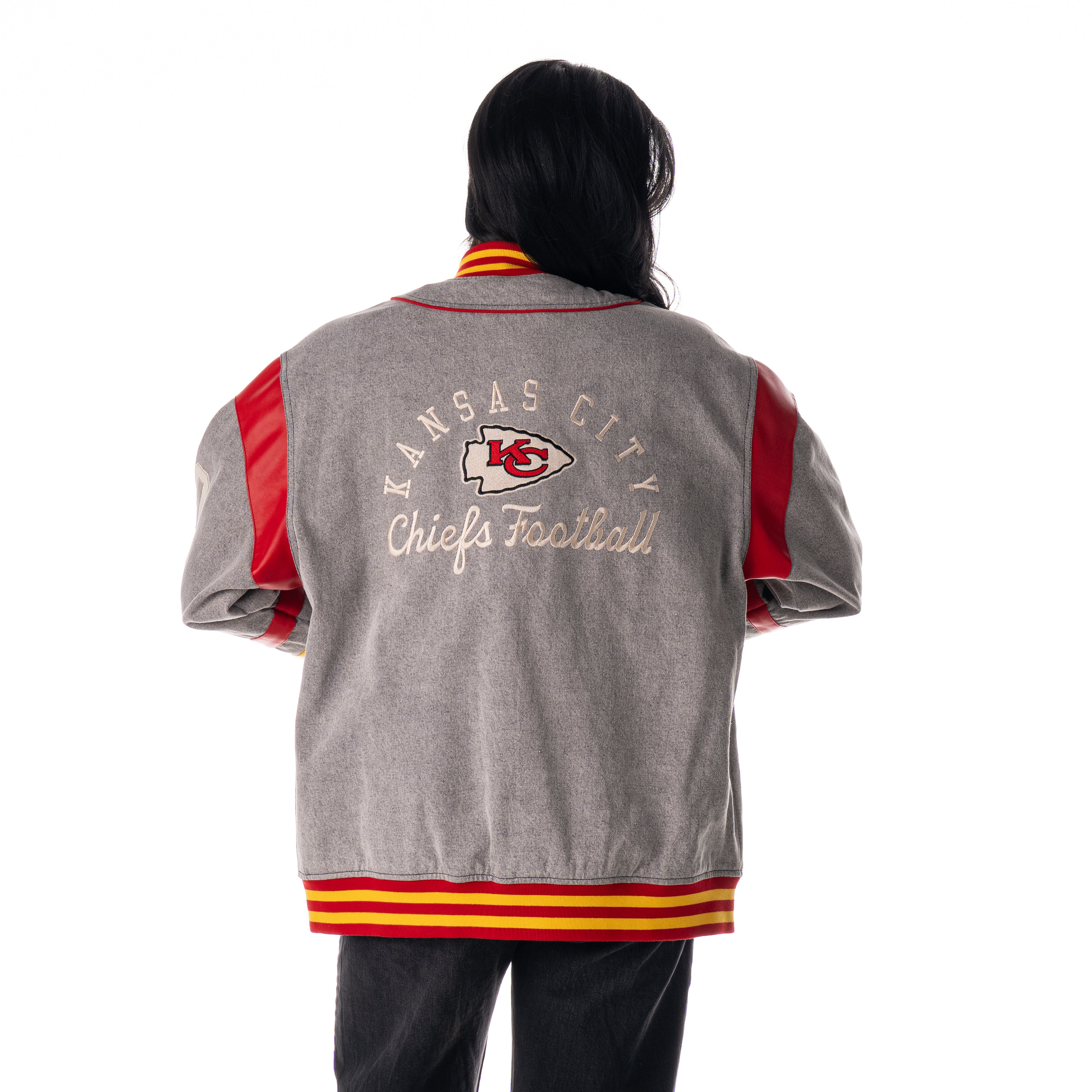 Kansas City Chiefs Retro Unisex Oversized Denim Jacket - Grey - Image 2