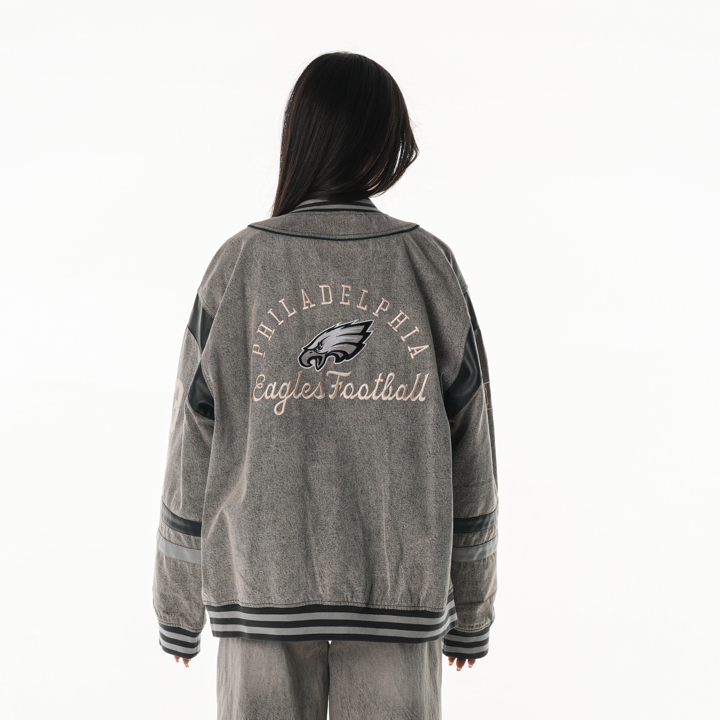 Philadelphia Eagles Unisex Retro Oversized Denim Jacket - Grey - Image 5