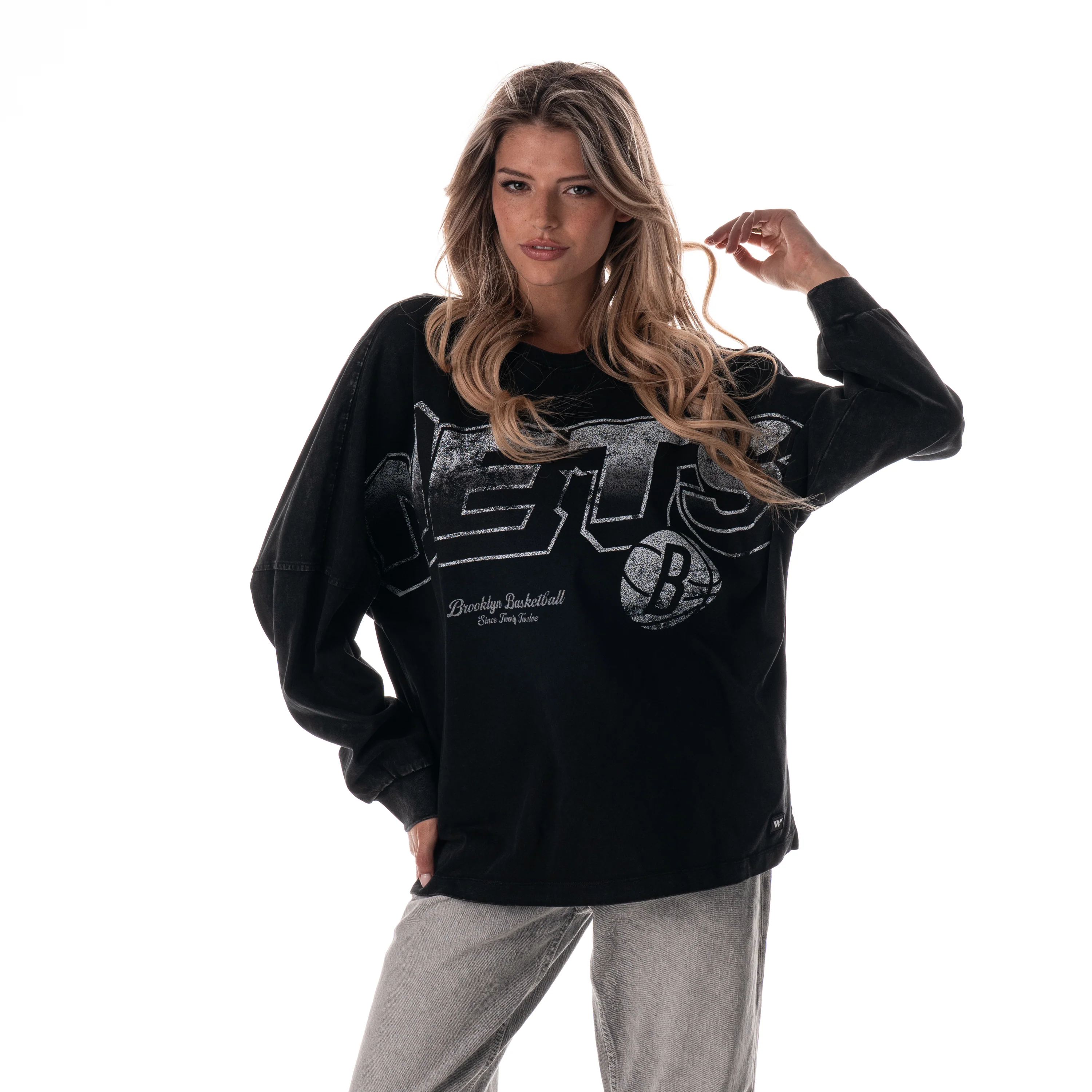 Brooklyn Nets Women's Oversized Graphic Dolman L/S Tee - Black - Image 2