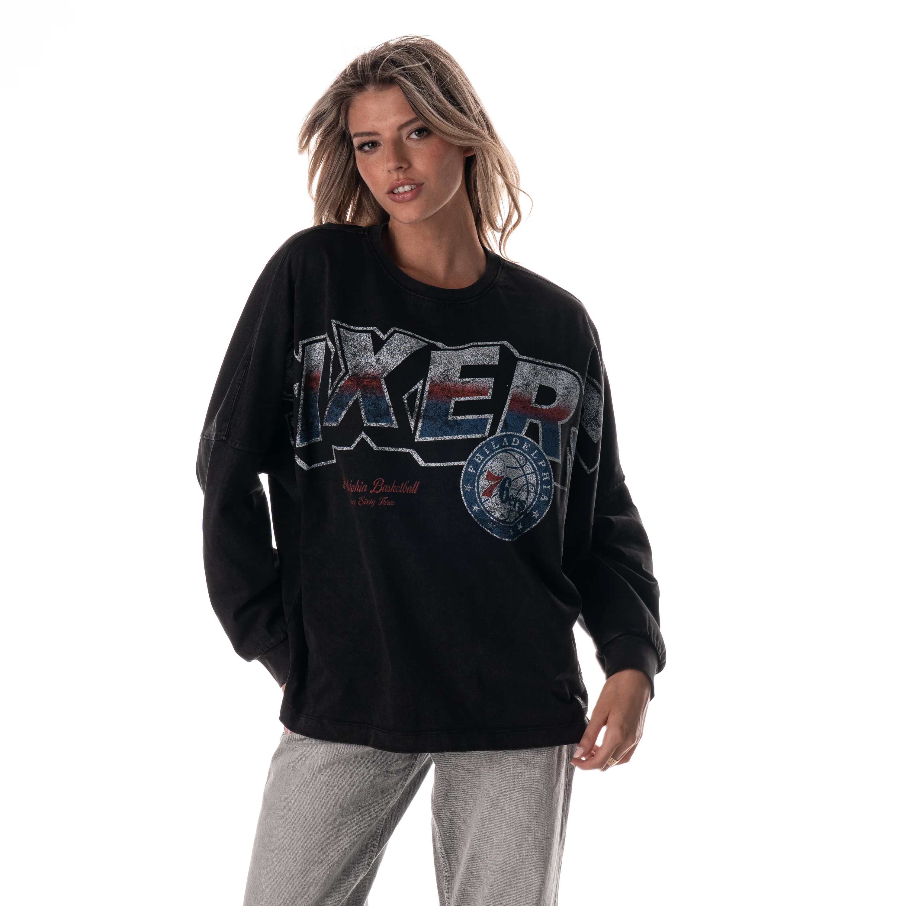 Philadelphia 76ers Women's Oversized Graphic Dolman L/S Tee - Black - Image 2